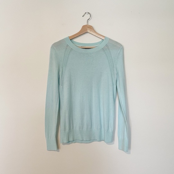 Banana Republic • Teal Blue Light Weight Thin Sweater - Picture 1 of 5